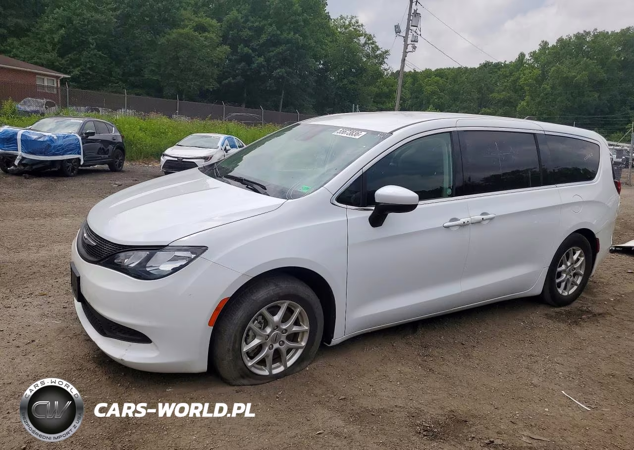 2023 Chrysler Voyager Lx – zdjęcie 1 z 12