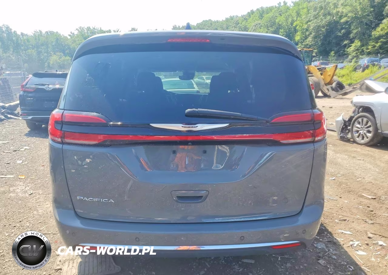 2023 Chrysler Pacifica Touring L VIN:2C4RC1BG6PR531024 - 6