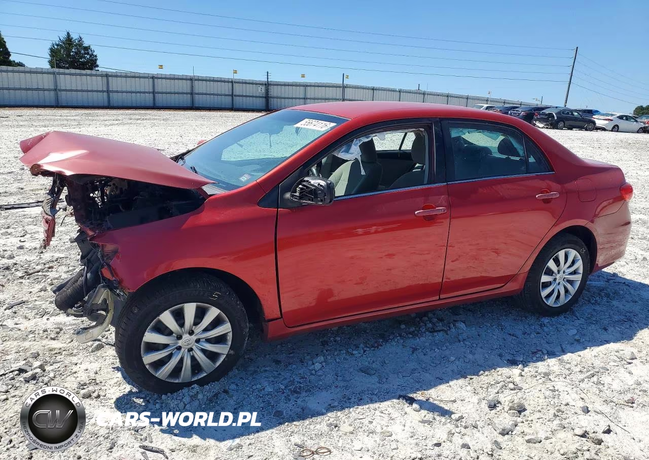 2013 Toyota Corolla Le – zdjęcie 1 z 13