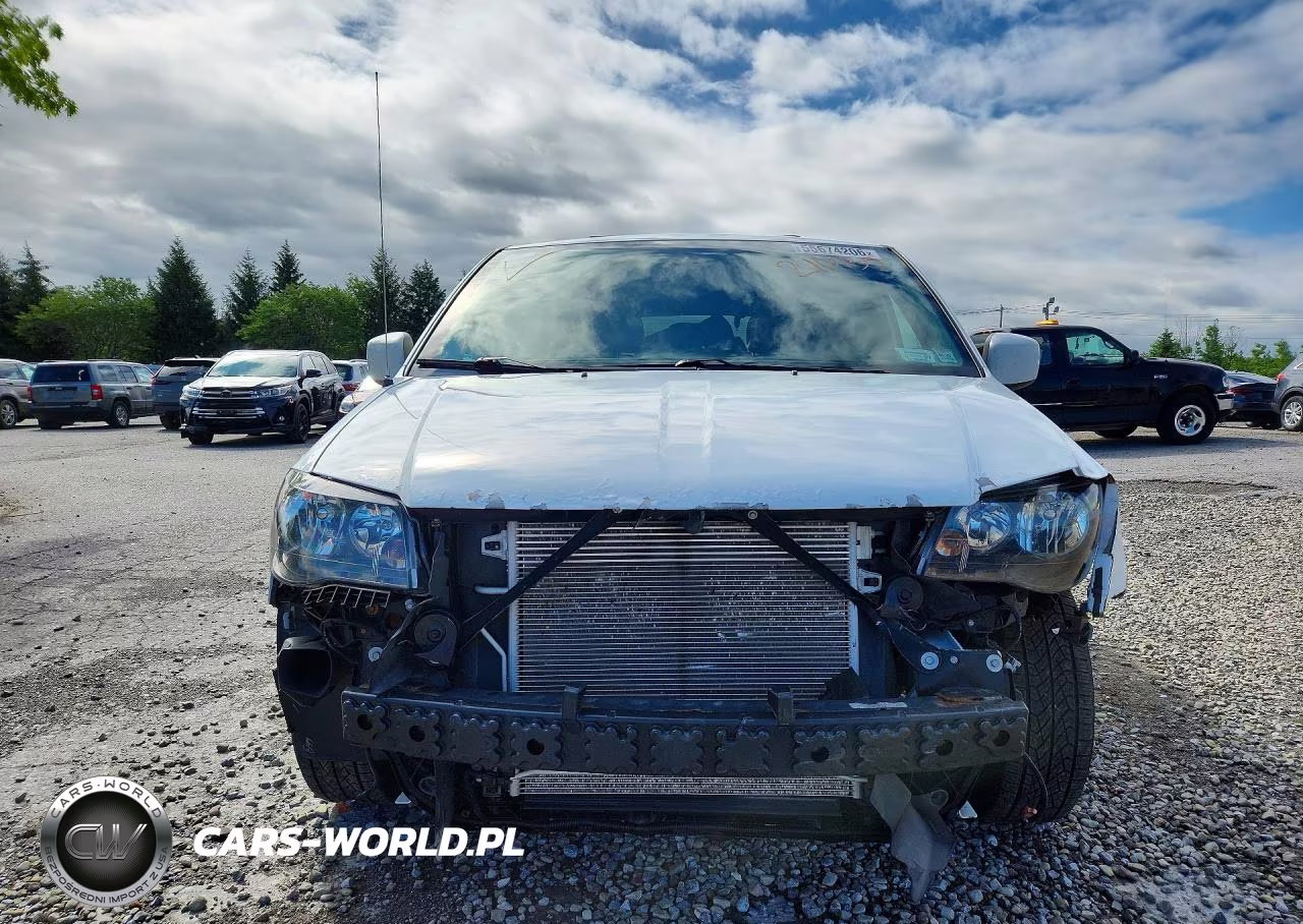 2018 Dodge Grand Caravan Sxt VIN:2C4RDGCG1JR216735 - 5