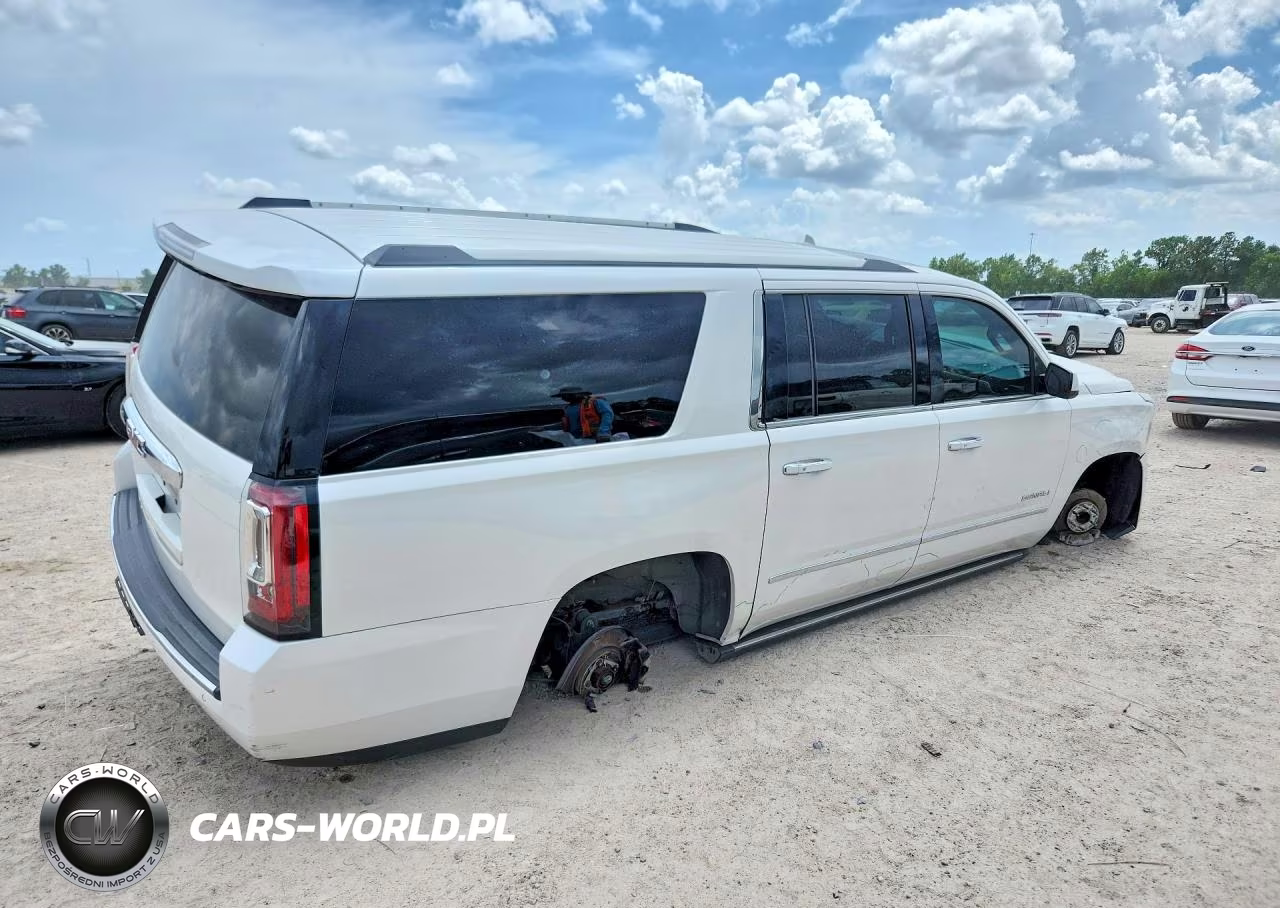 2017 GMC Yukon Xl Denali VIN:1GKS1HKJ4HR316006 - 3