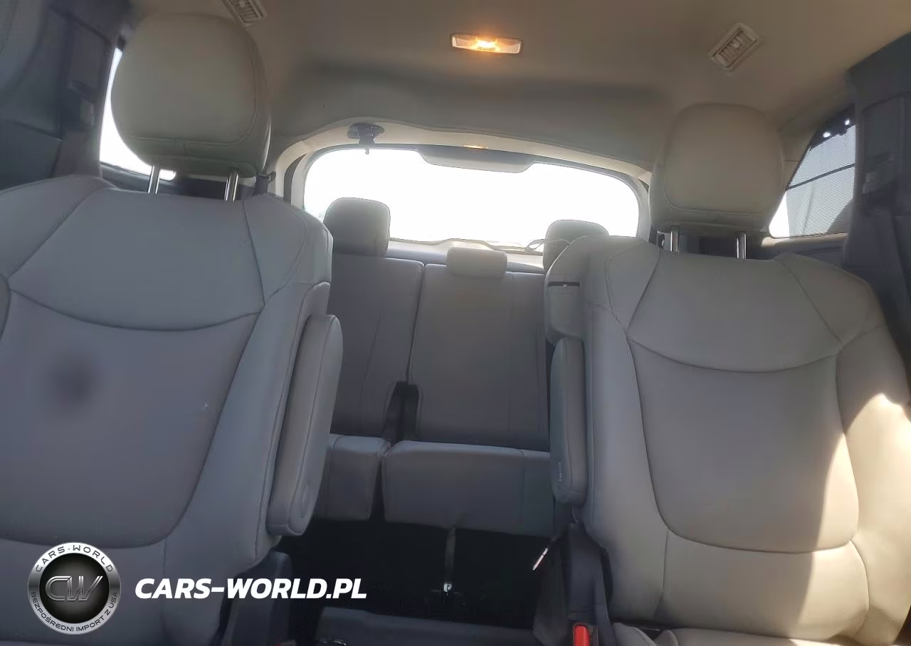 2026 Toyota Sienna Xle 8-Passenger VIN:5TDYRKEC0TS307953 - 10