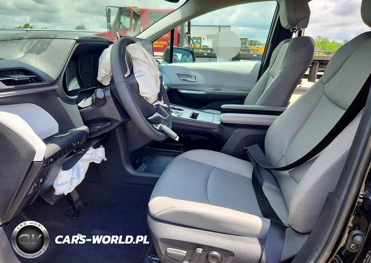 2026 Toyota Sienna Xle 8-Passenger VIN:5TDYRKEC0TS307953 - 7