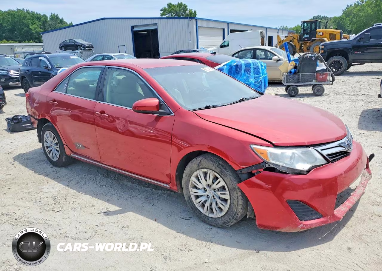 2014 Toyota Camry Le VIN:4T1BF1FK3EU743690 - 4