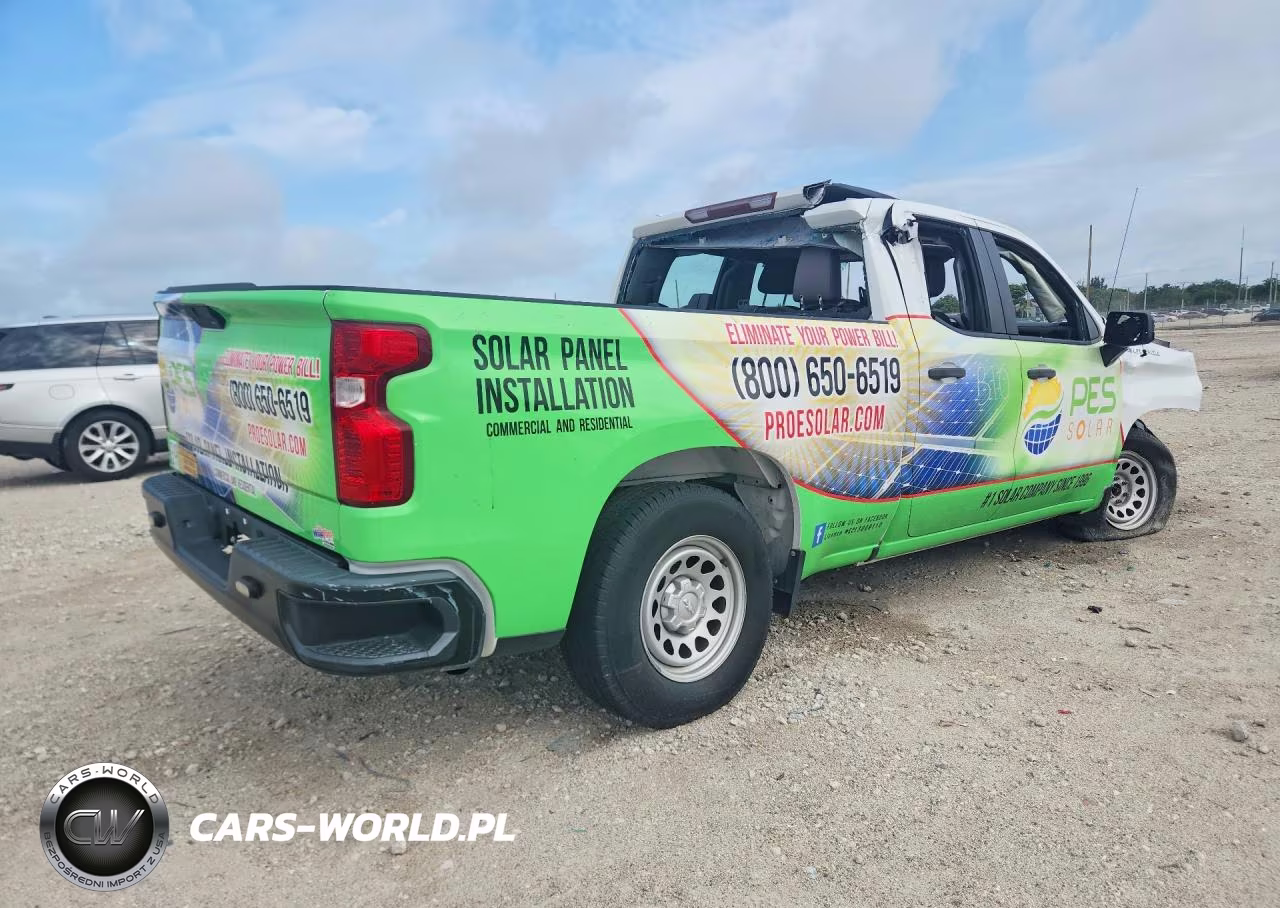 2020 Chevrolet Silverado K1500 VIN:1GCRYAEH5LZ179205 - 3