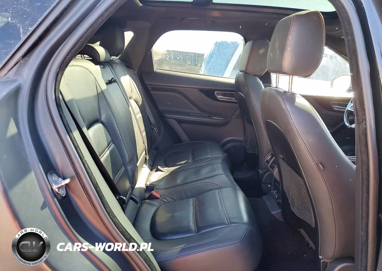 2018 Jaguar F-Pace Prestige VIN:SADCK2FX0JA324122 - 11