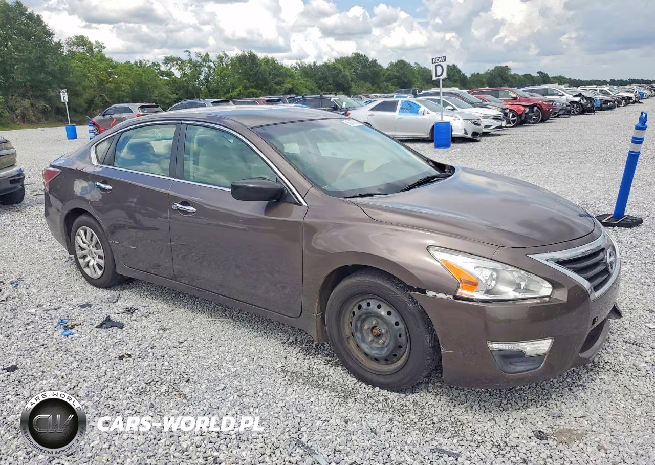 2015 Nissan Altima 2.5 S VIN:1N4AL3AP9FN392373 - 4