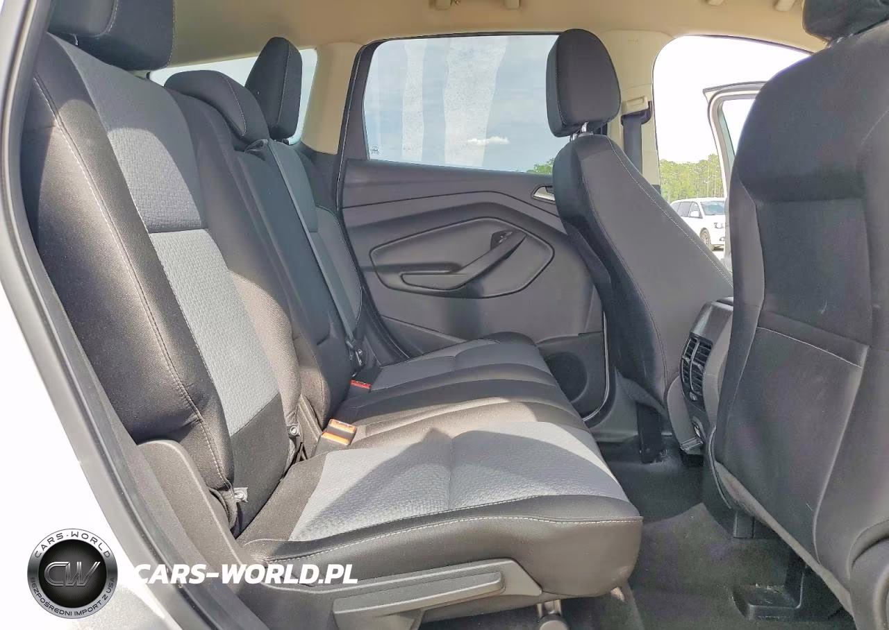 2017 Ford Escape Se VIN:1FMCU0GD7HUF01641 - 11