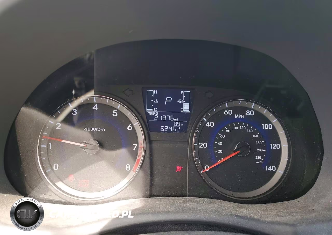 2015 Hyundai Accent Gls VIN:KMHCT4AE6FU922047 - 9