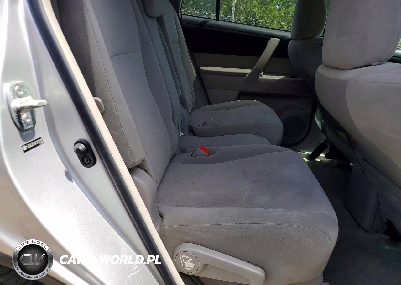 2010 Toyota Highlander Base VIN:5TDBK3EH6AS019329 - 10