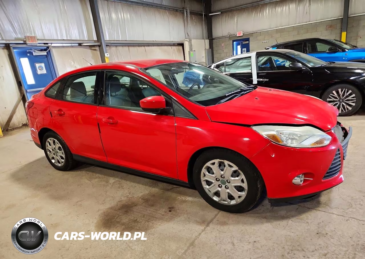 2012 Ford Focus Se VIN:1FAHP3F27CL297477 - 4