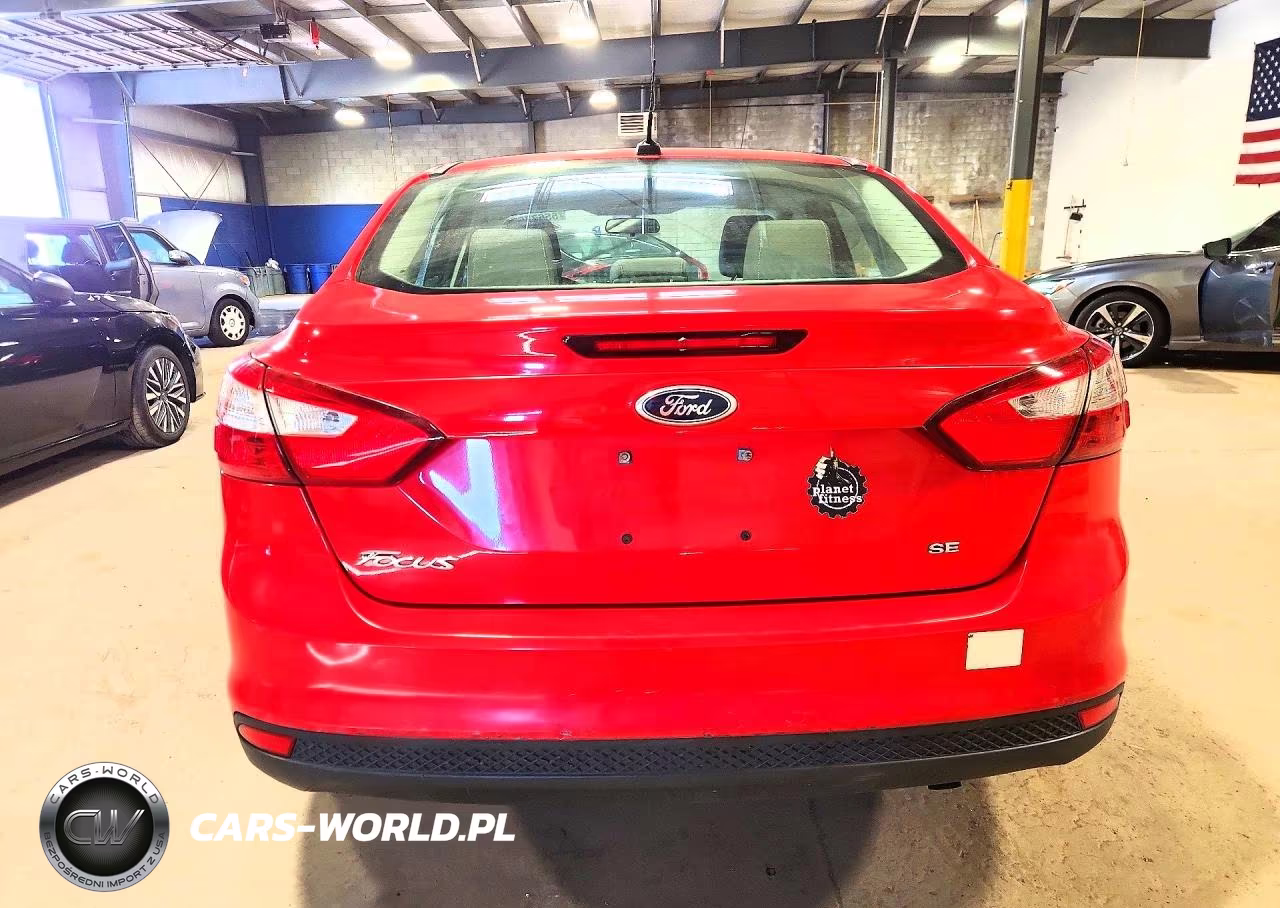 2012 Ford Focus Se VIN:1FAHP3F27CL297477 - 6