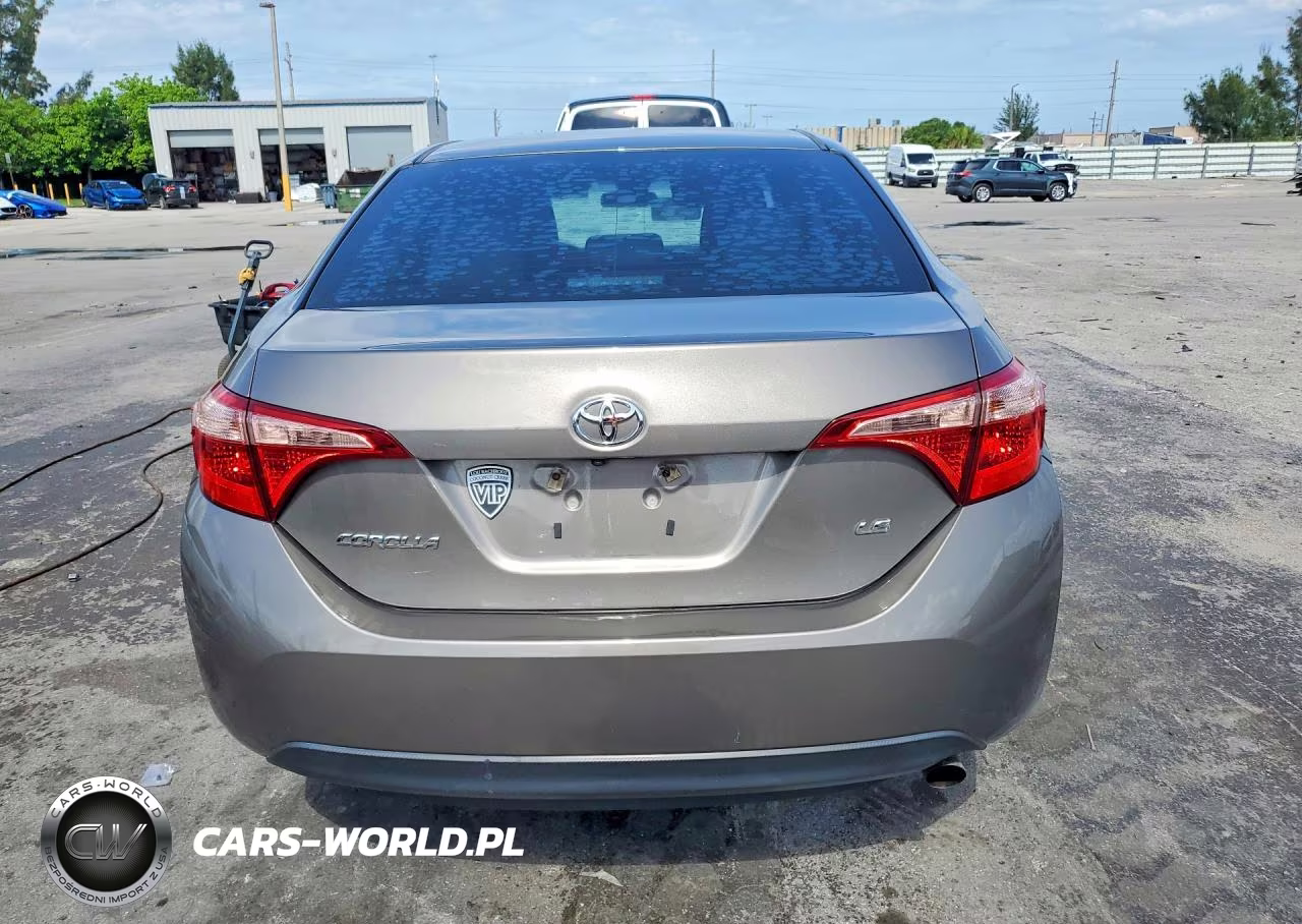 2019 Toyota Corolla Le VIN:2T1BURHE5KC233284 - 6
