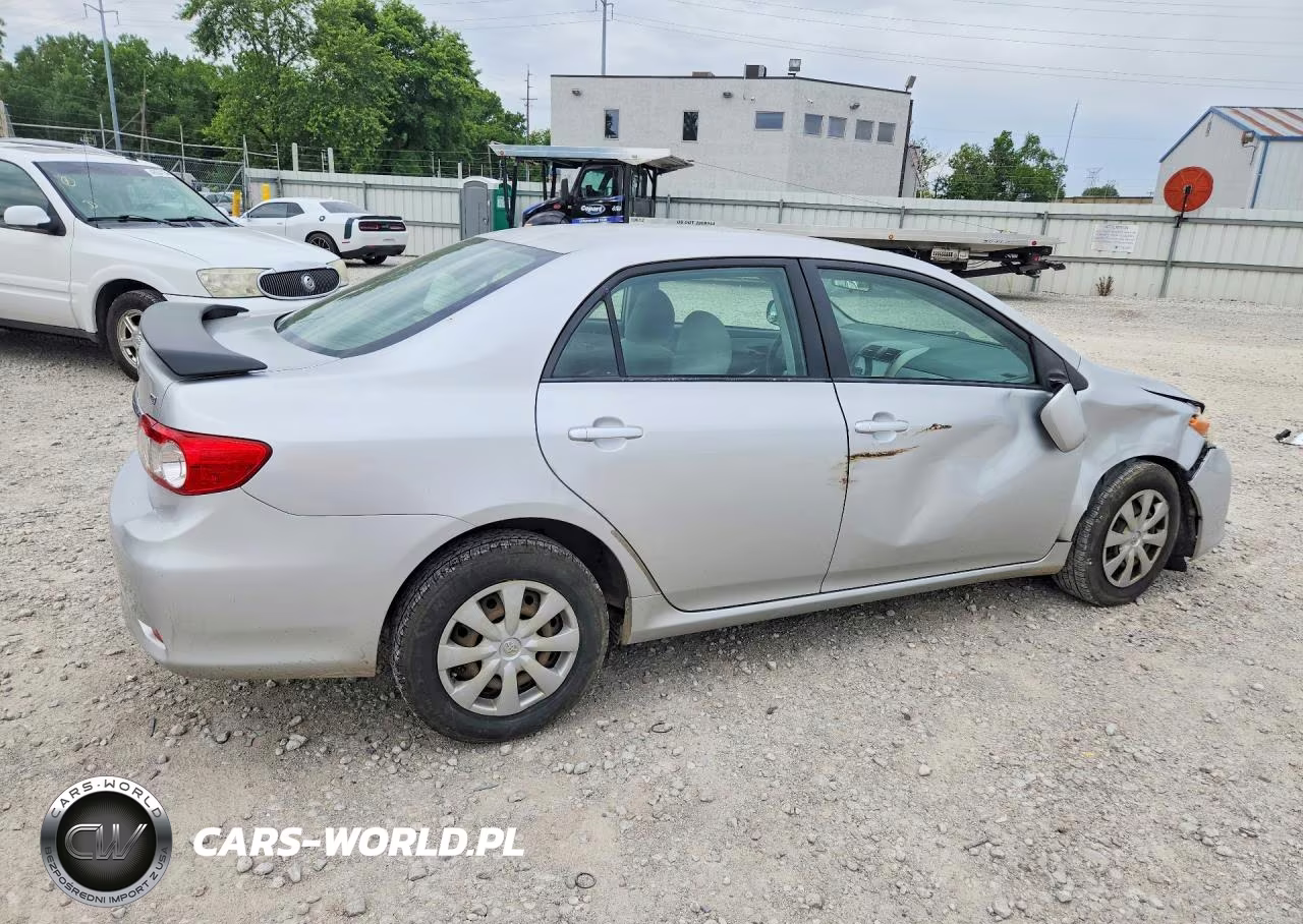 2011 Toyota Corolla Le VIN:JTDBU4EE3B9148327 - 3