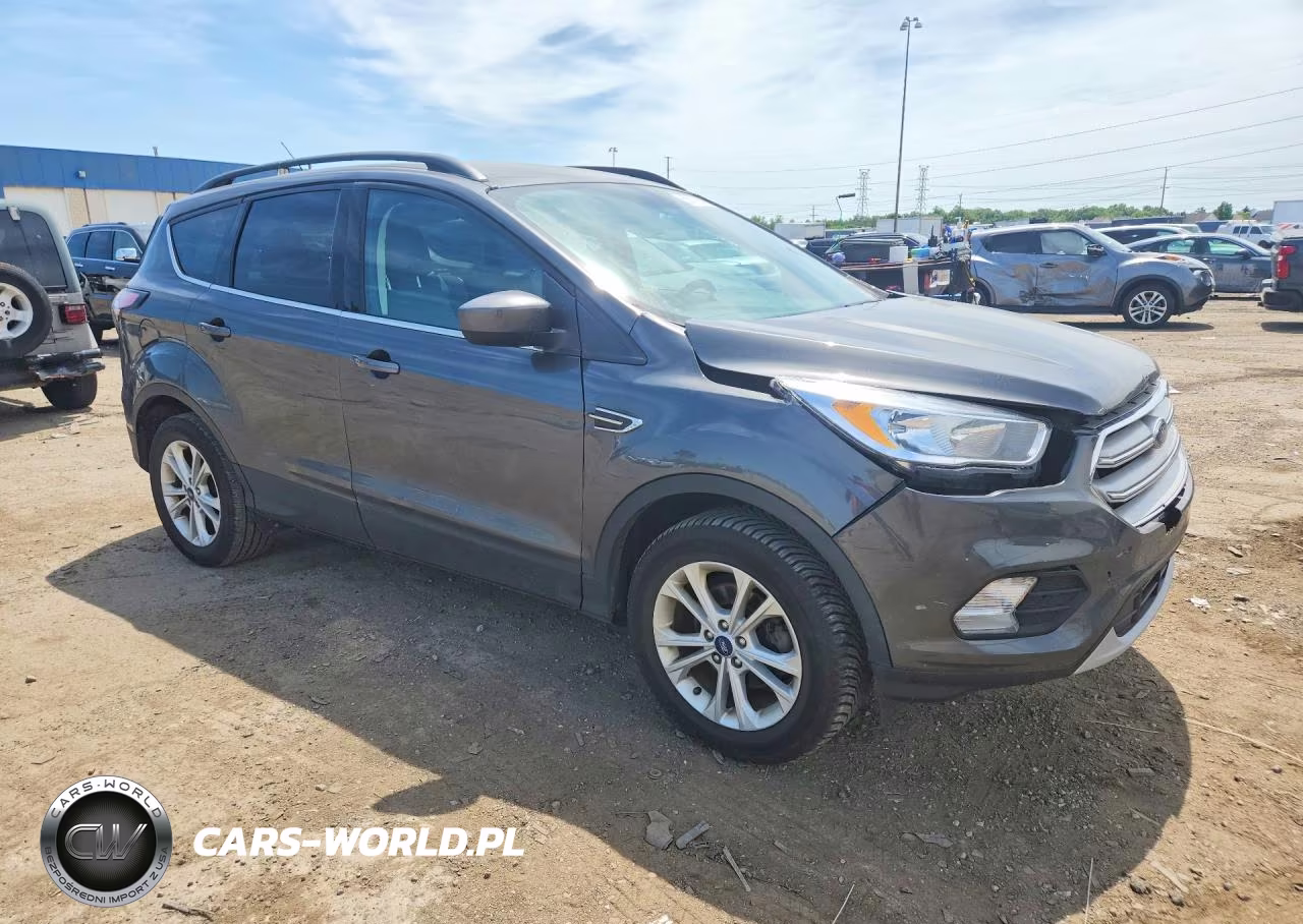 2018 Ford Escape Se VIN:1FMCU0GD2JUC68807 - 4