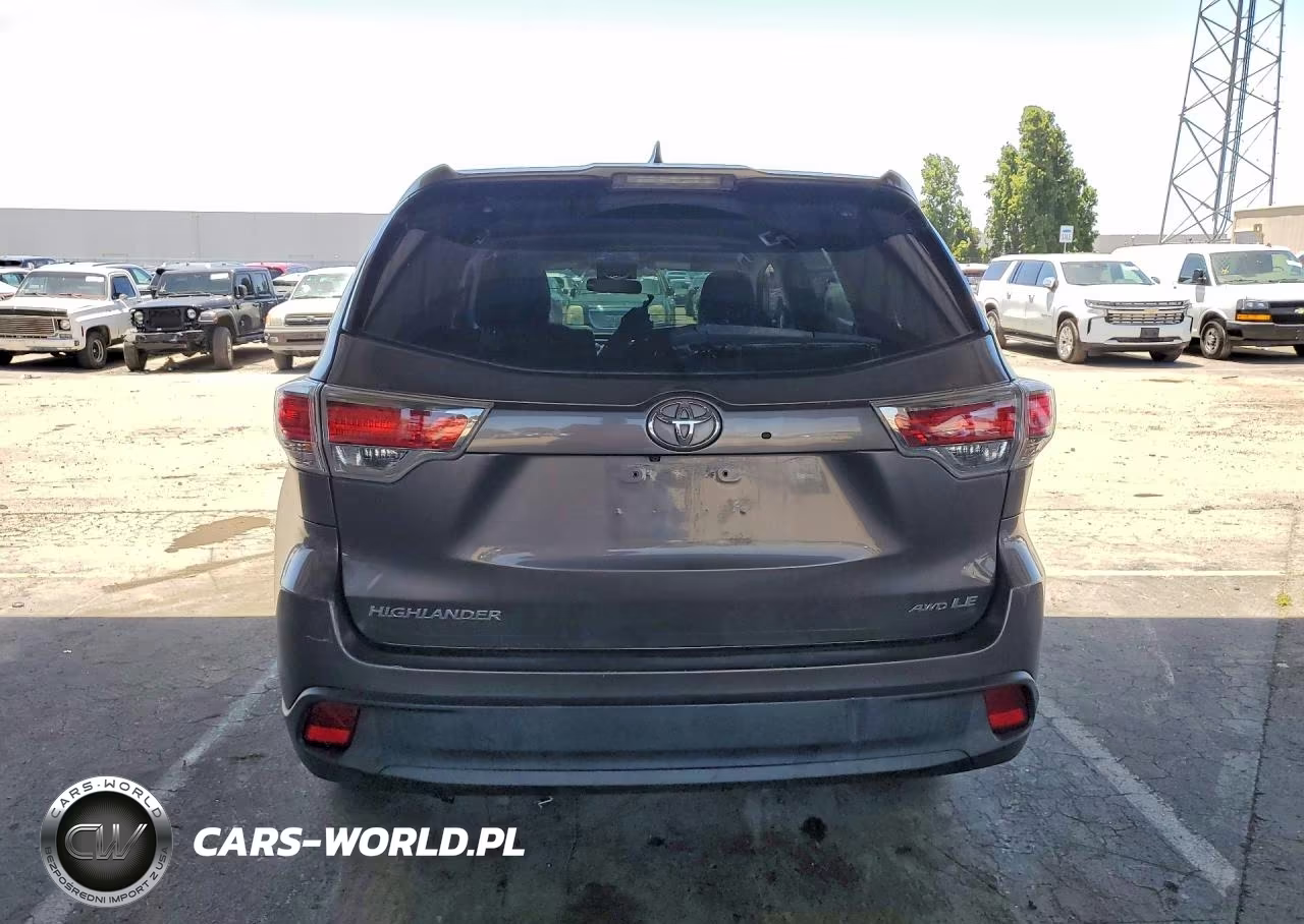 2015 Toyota Highlander Le Plus VIN:5TDBKRFH9FS170318 - 6