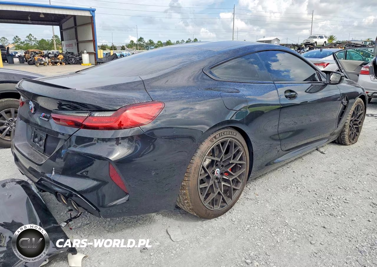 2023 BMW M8 VIN:WBSAE0C04PCM39107 - 3
