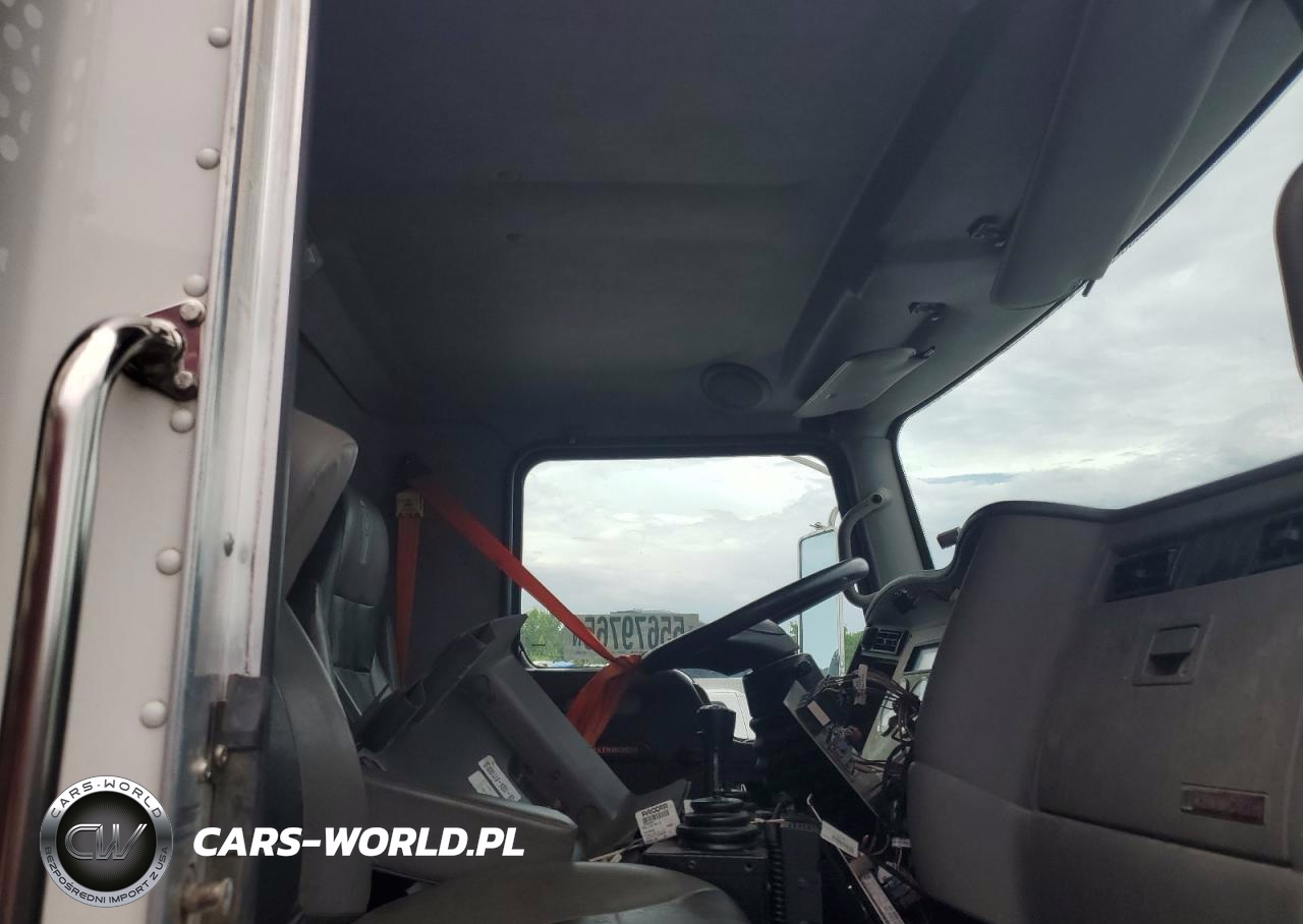 2018 Kenworth Construction T370 VIN:2NKHLJ9X9JM202225 - 6