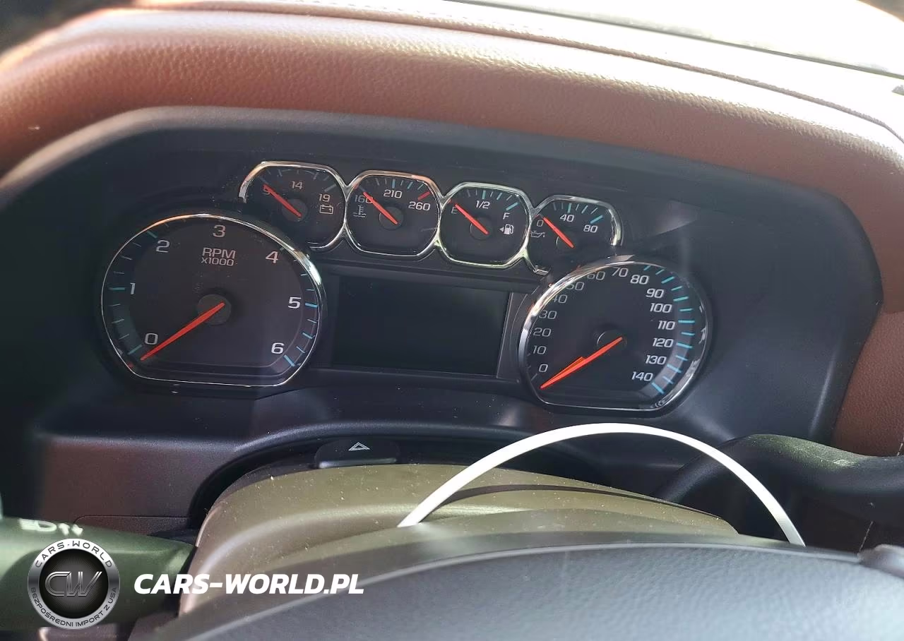 2018 Chevrolet Silverado C1500 High Country VIN:3GCPCTEJ5JG289575 - 9