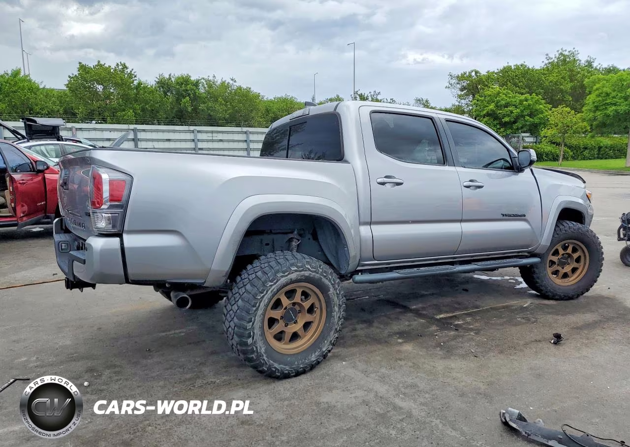 2021 Toyota Tacoma Trd Sport VIN:5TFAZ5CN3MX107362 - 3