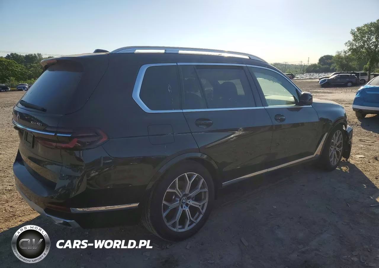 2025 BMW X7 xDrive40I VIN:5UX23EM06S9X68120 - 3