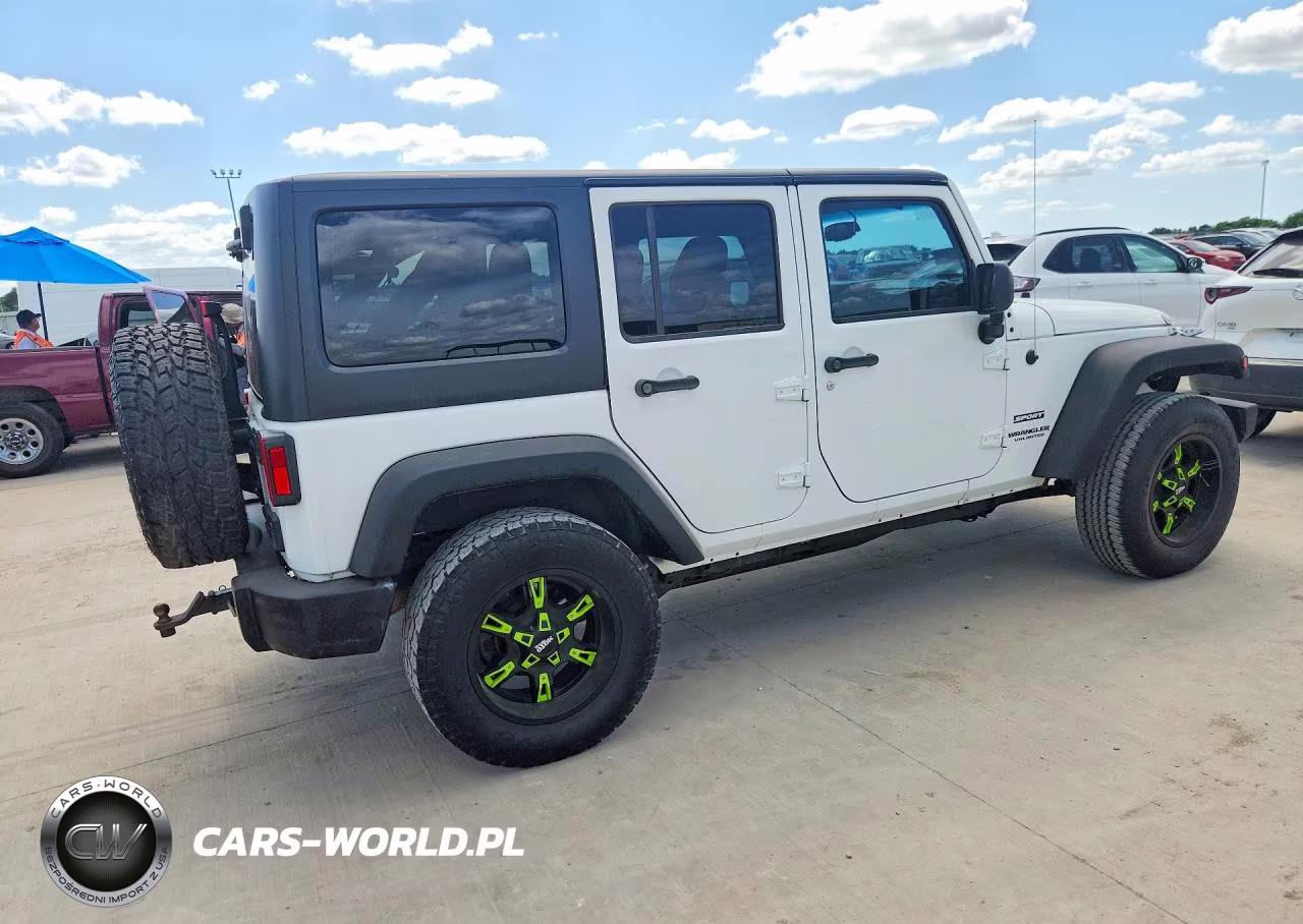 2016 Jeep Wrangler Unlimited Sport VIN:1C4BJWDG5GL160318 - 3