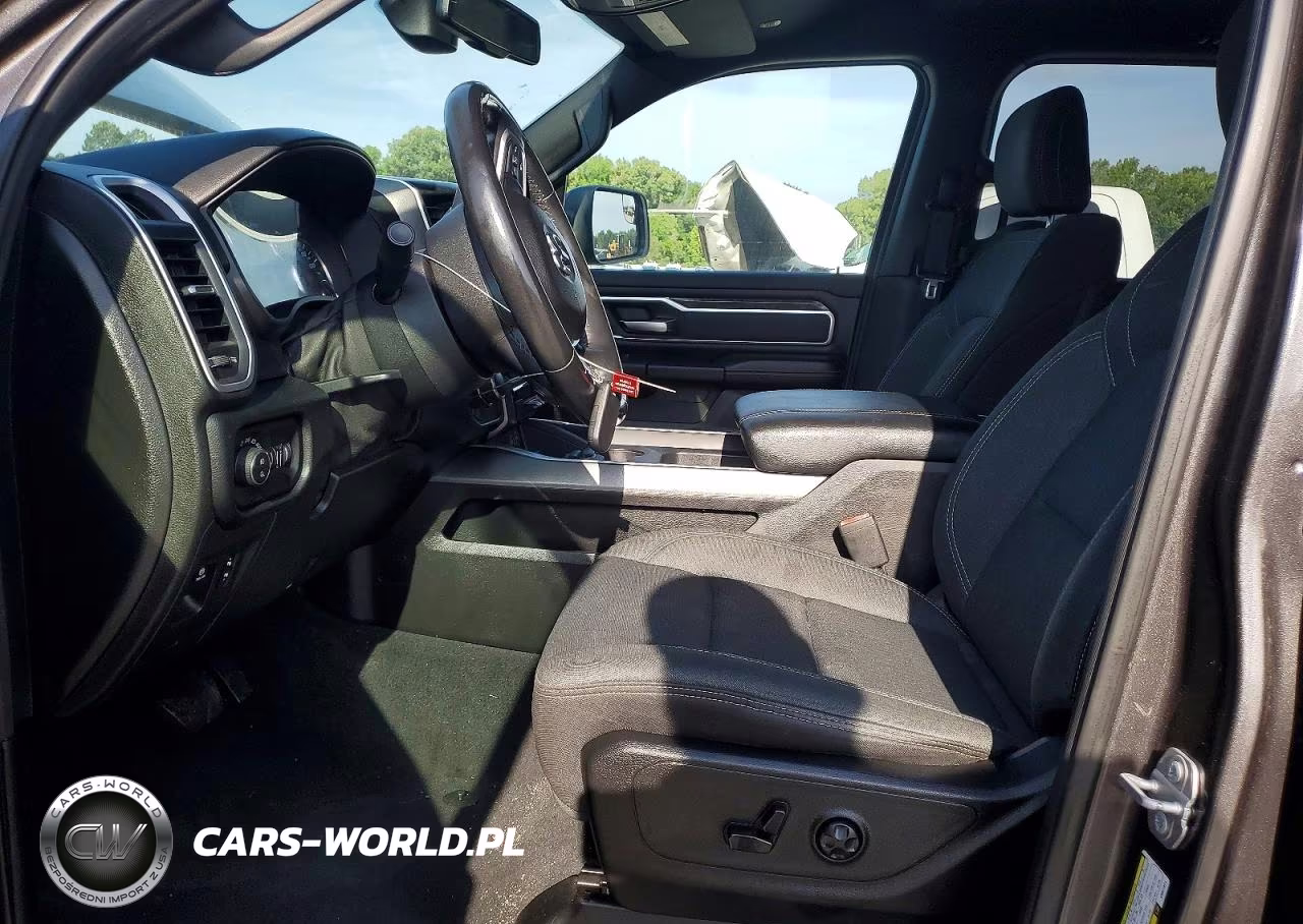 2019 Ram 1500 Big Horn VIN:1C6RREFG2KN641971 - 7