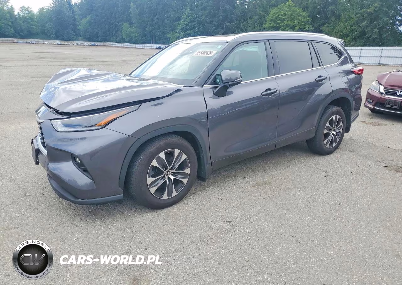 2021 Toyota Highlander Xle – zdjęcie 1 z 14