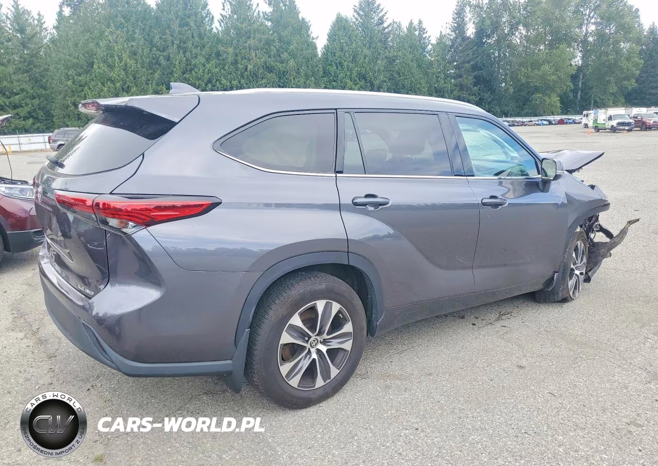 2021 Toyota Highlander Xle VIN:5TDGZRBH1MS130061 - 3
