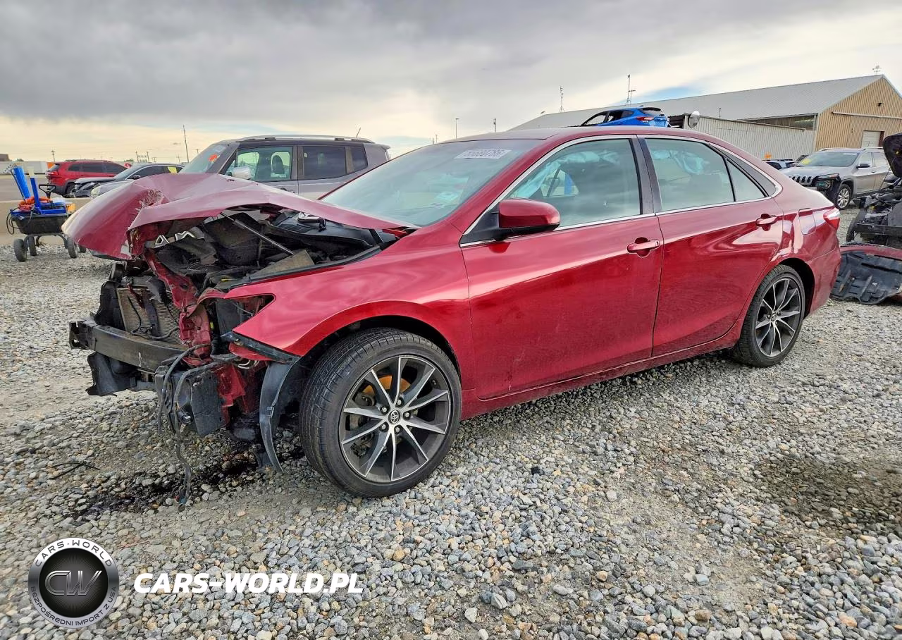2015 Toyota Camry Xse