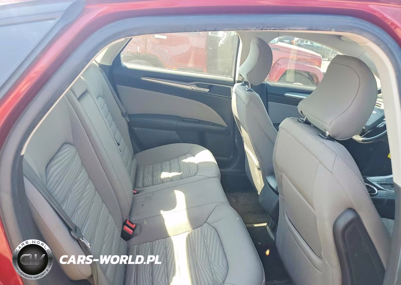 2016 Ford Fusion S VIN:3FA6P0G71GR342694 - 10