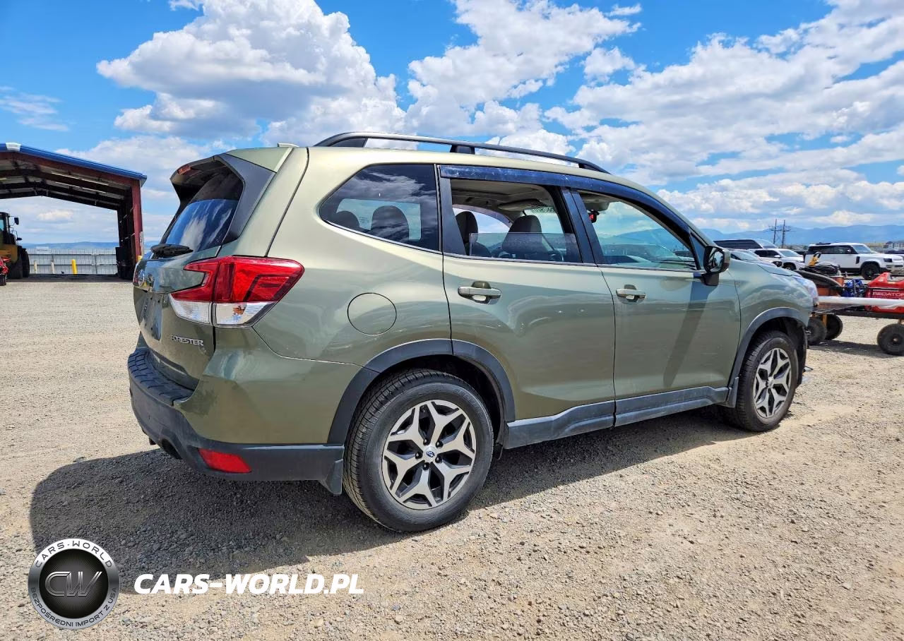 2020 Subaru Forester Premium VIN:JF2SKAGC3LH610930 - 3