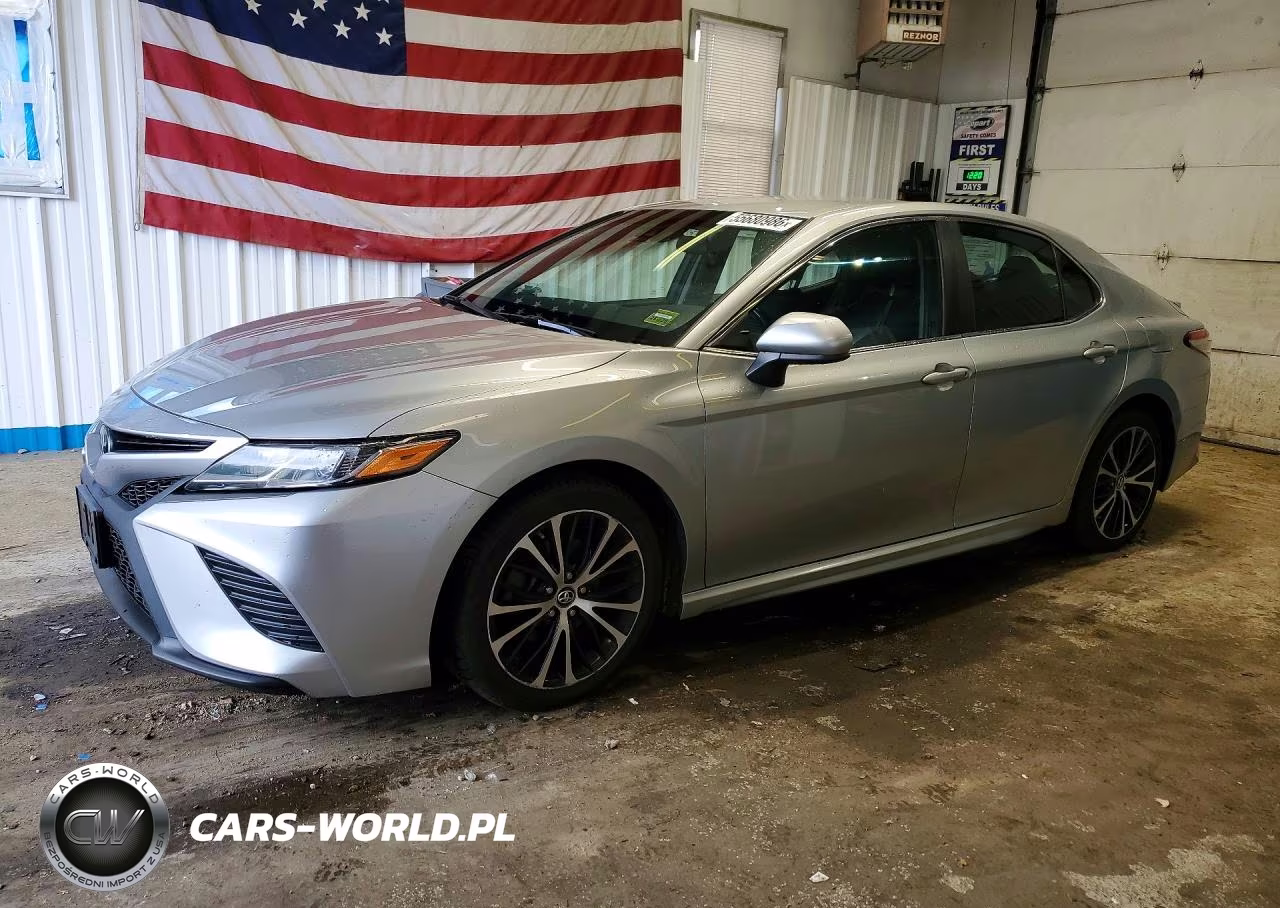 2018 Toyota Camry Se – zdjęcie 1 z 12