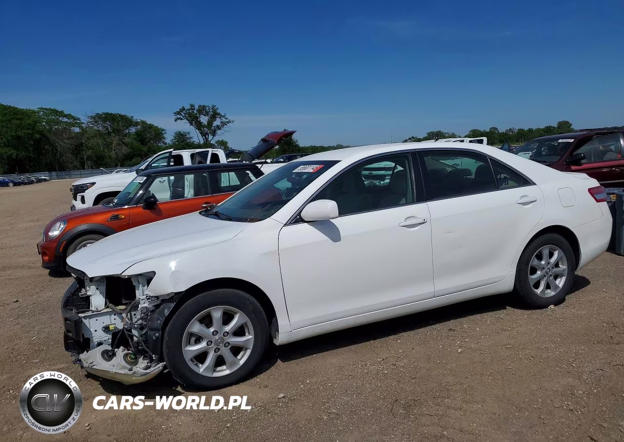 2011 Toyota Camry – zdjęcie 1 z 13