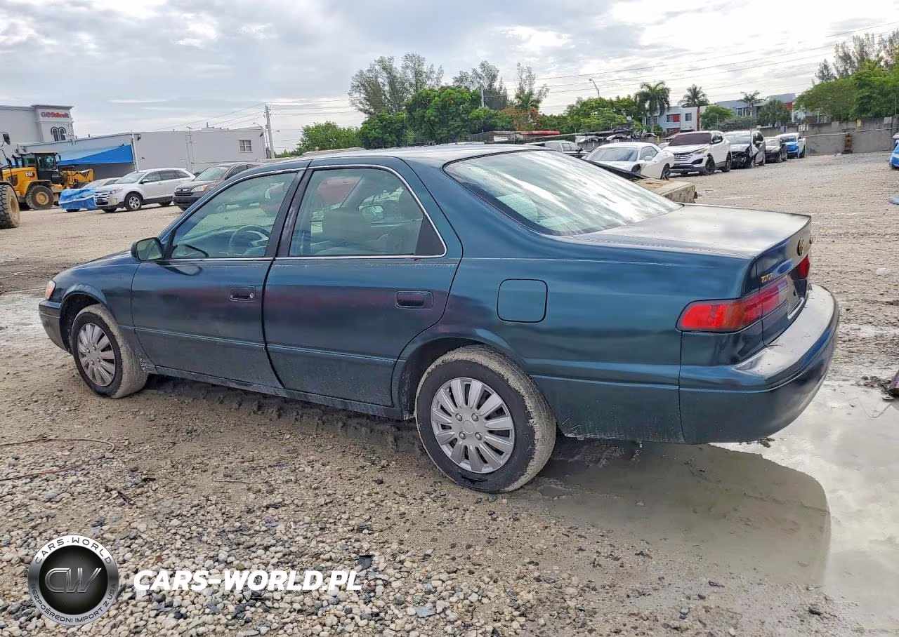 1998 Toyota Camry Le VIN:4T1BG22K9WU210415 - 2