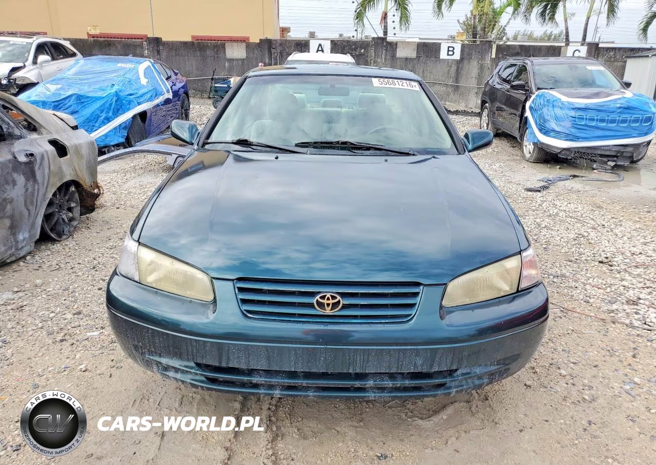 1998 Toyota Camry Le VIN:4T1BG22K9WU210415 - 5