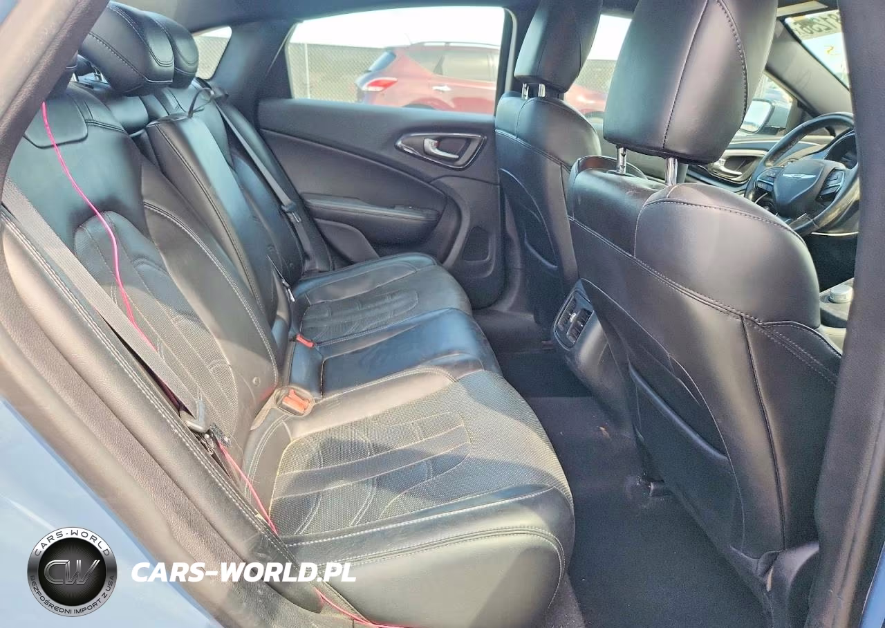 2015 Chrysler 200 S VIN:1C3CCCBG9FN678164 - 10