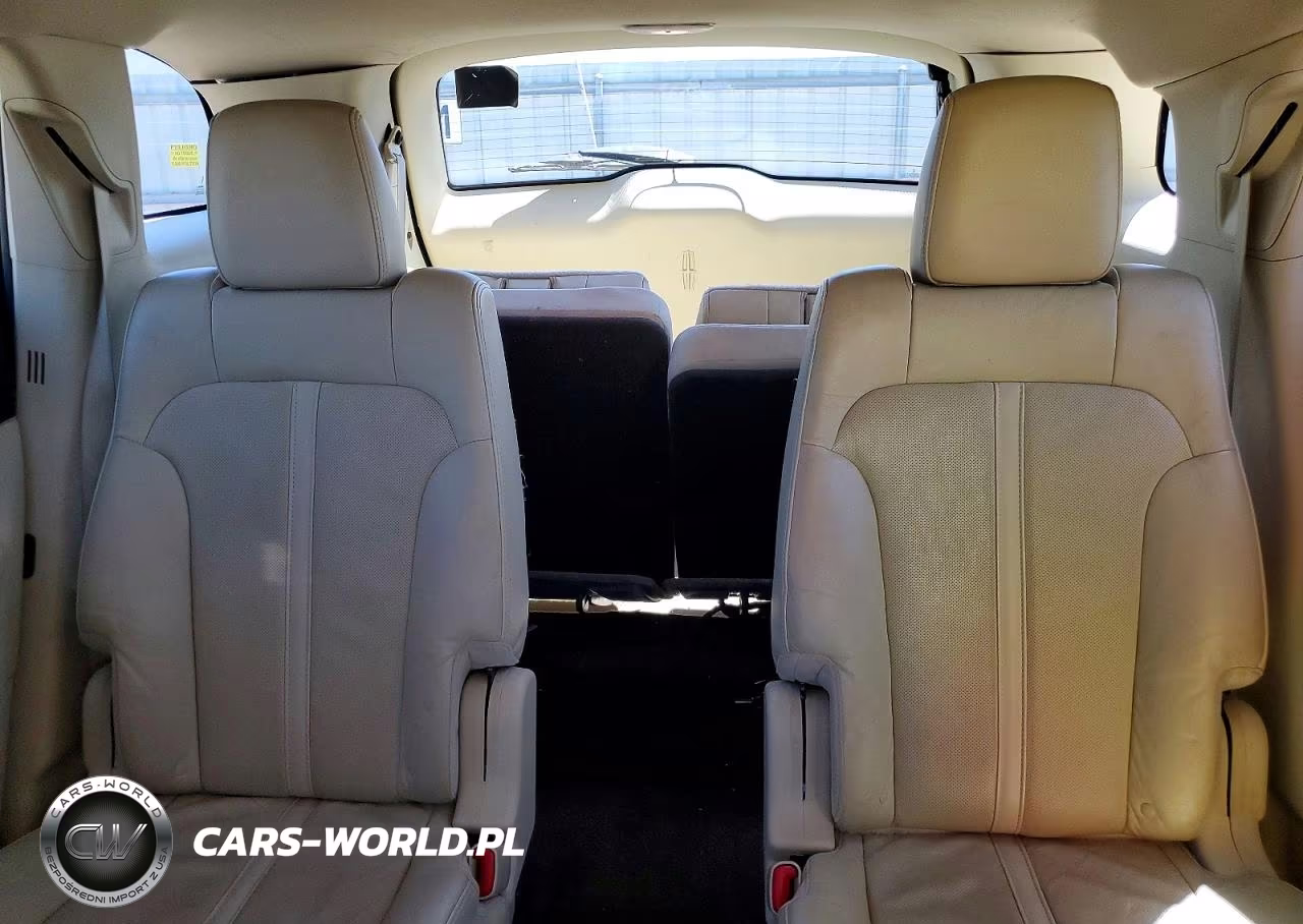 2015 Lincoln Mkt VIN:2LMHJ5AT8FBL03024 - 10