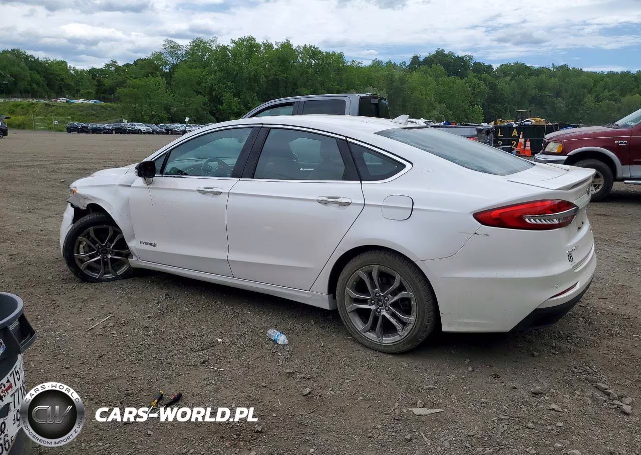2019 Ford Fusion Titanium VIN:3FA6P0RU2KR208255 - 2