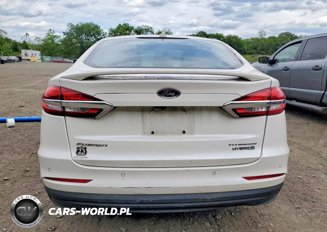 2019 Ford Fusion Titanium VIN:3FA6P0RU2KR208255 - 6