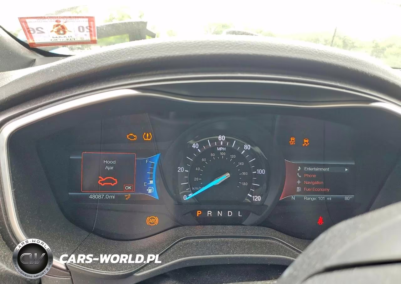 2019 Ford Fusion Titanium VIN:3FA6P0RU2KR208255 - 9