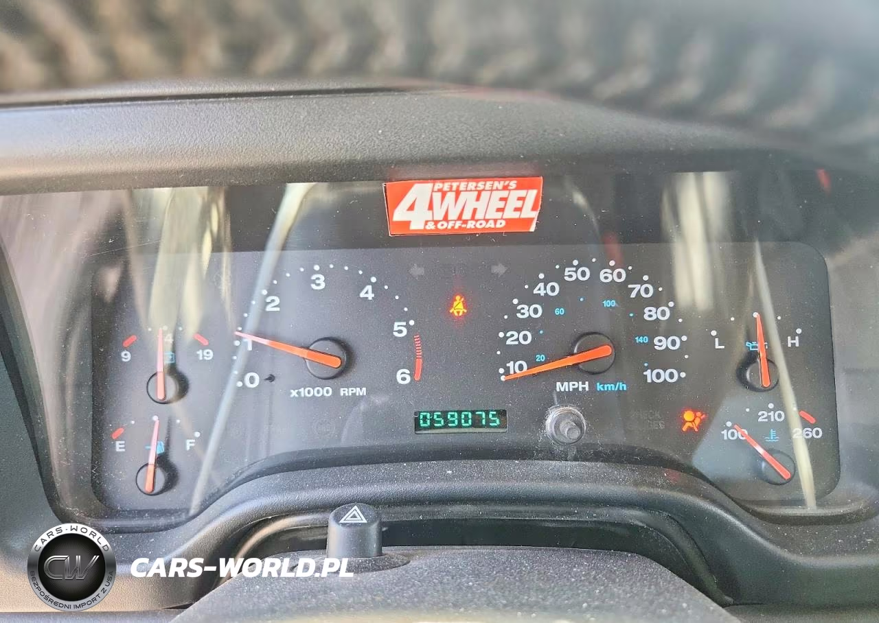 2005 Jeep Wrangler X VIN:1J4FA39S75P309888 - 9