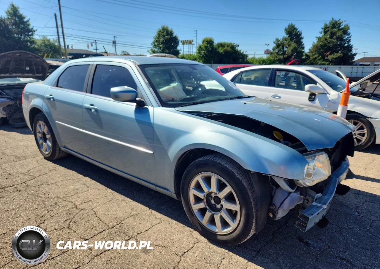 2008 Chrysler 300 Limited VIN:2C3KA33G08H267702 - 4