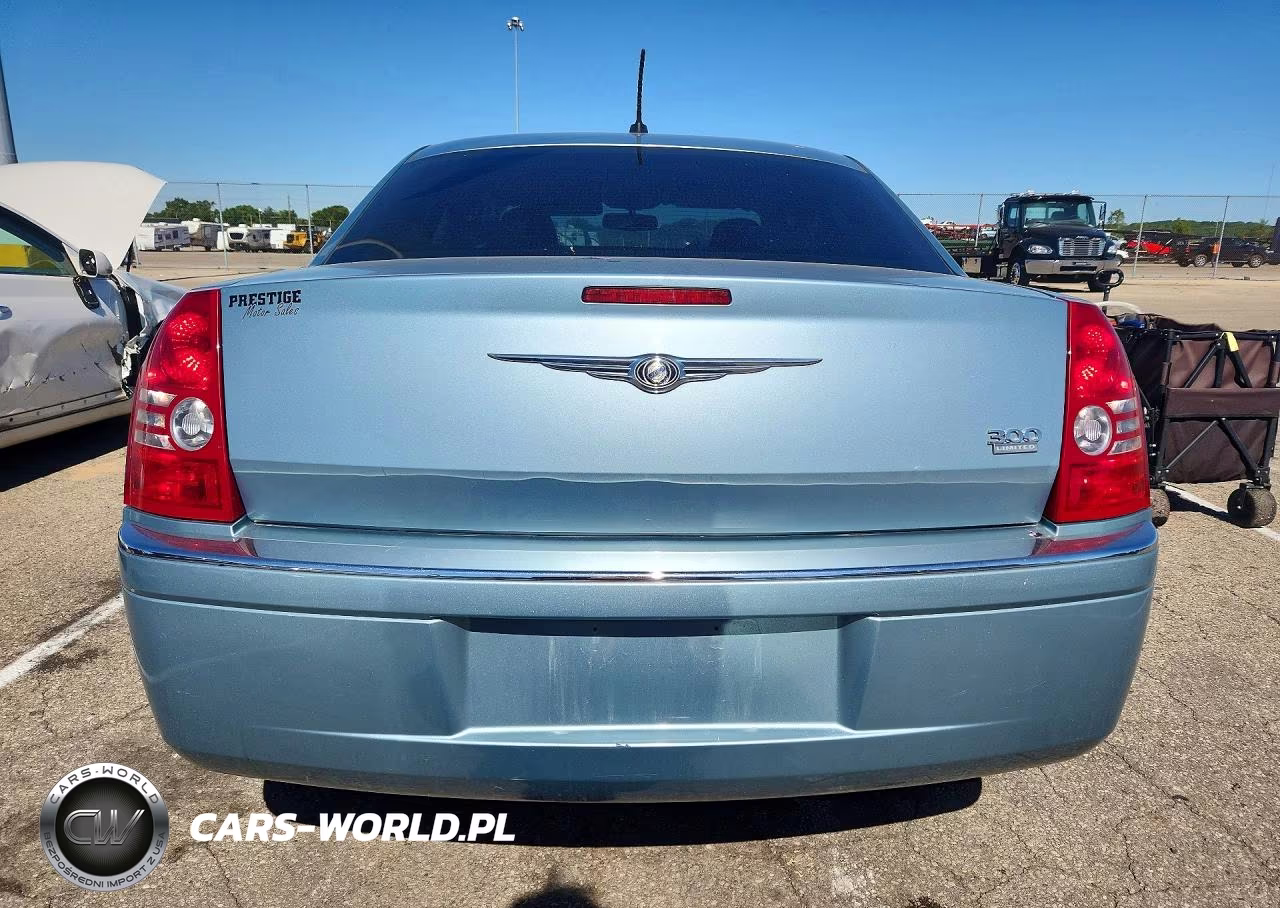 2008 Chrysler 300 Limited VIN:2C3KA33G08H267702 - 6