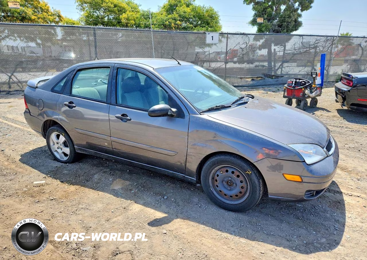 2007 Ford Focus Zx4 VIN:1FAFP34N17W355348 - 4
