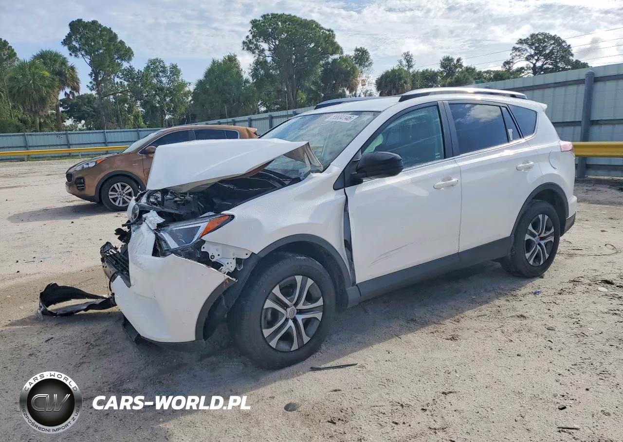 2018 Toyota Rav4 Le – zdjęcie 1 z 13