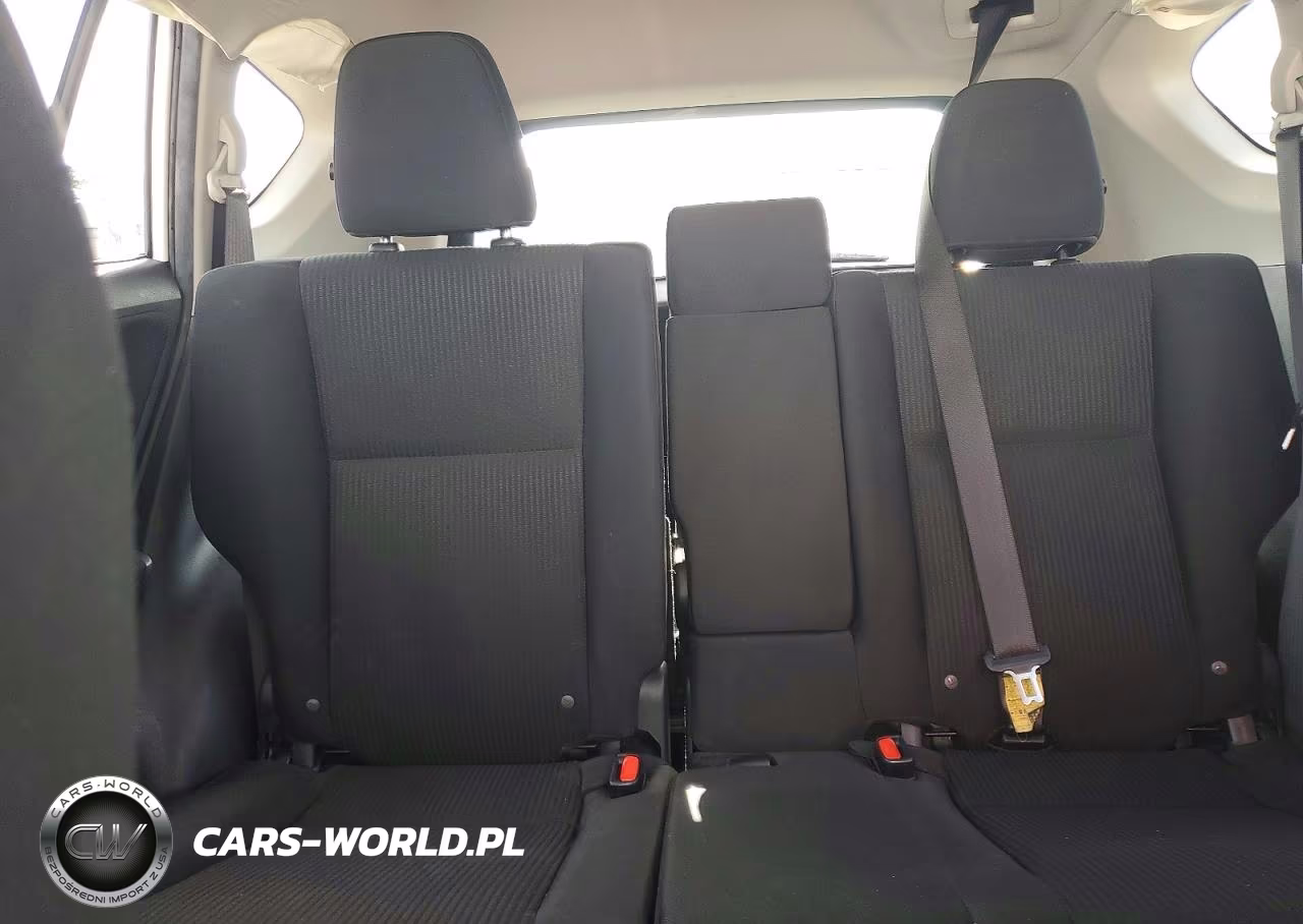 2018 Toyota Rav4 Le VIN:JTMZFREV7JD109970 - 10