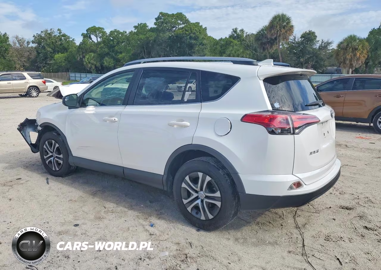 2018 Toyota Rav4 Le VIN:JTMZFREV7JD109970 - 2