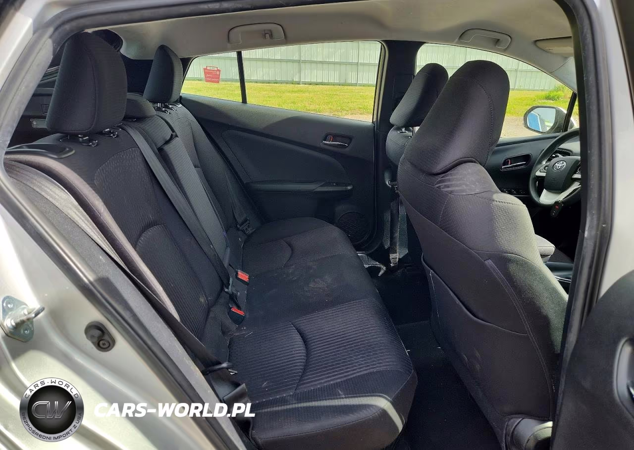 2017 Toyota Prius Two VIN:JTDKBRFU0H3546096 - 10