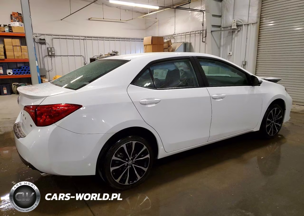 2017 Toyota Corolla Se VIN:5YFBURHE7HP622596 - 3